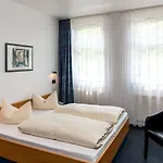 게스트하우스 Median Garni