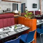 게스트하우스 Median Garni