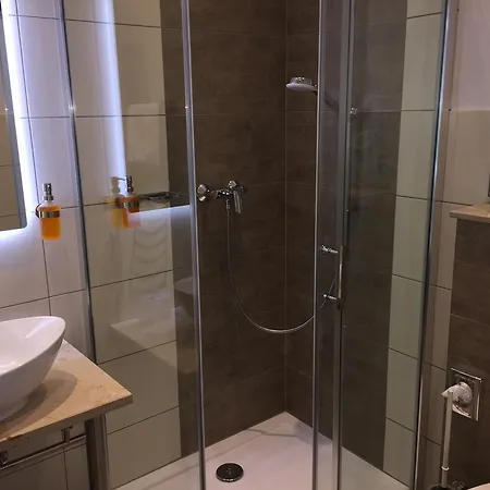 Median Garni Vendégház